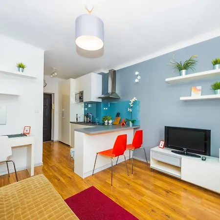 Cozy Studio Next To The Metro And City Center Warsaw Exterior photo