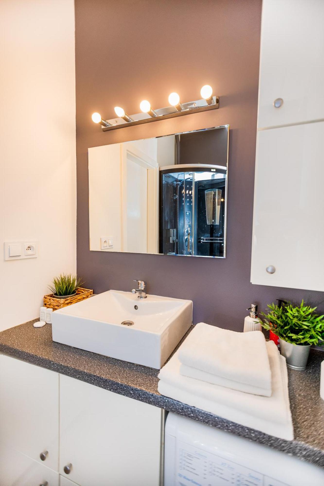 Apartament Cozy Next To The Metro And Center Warszawa