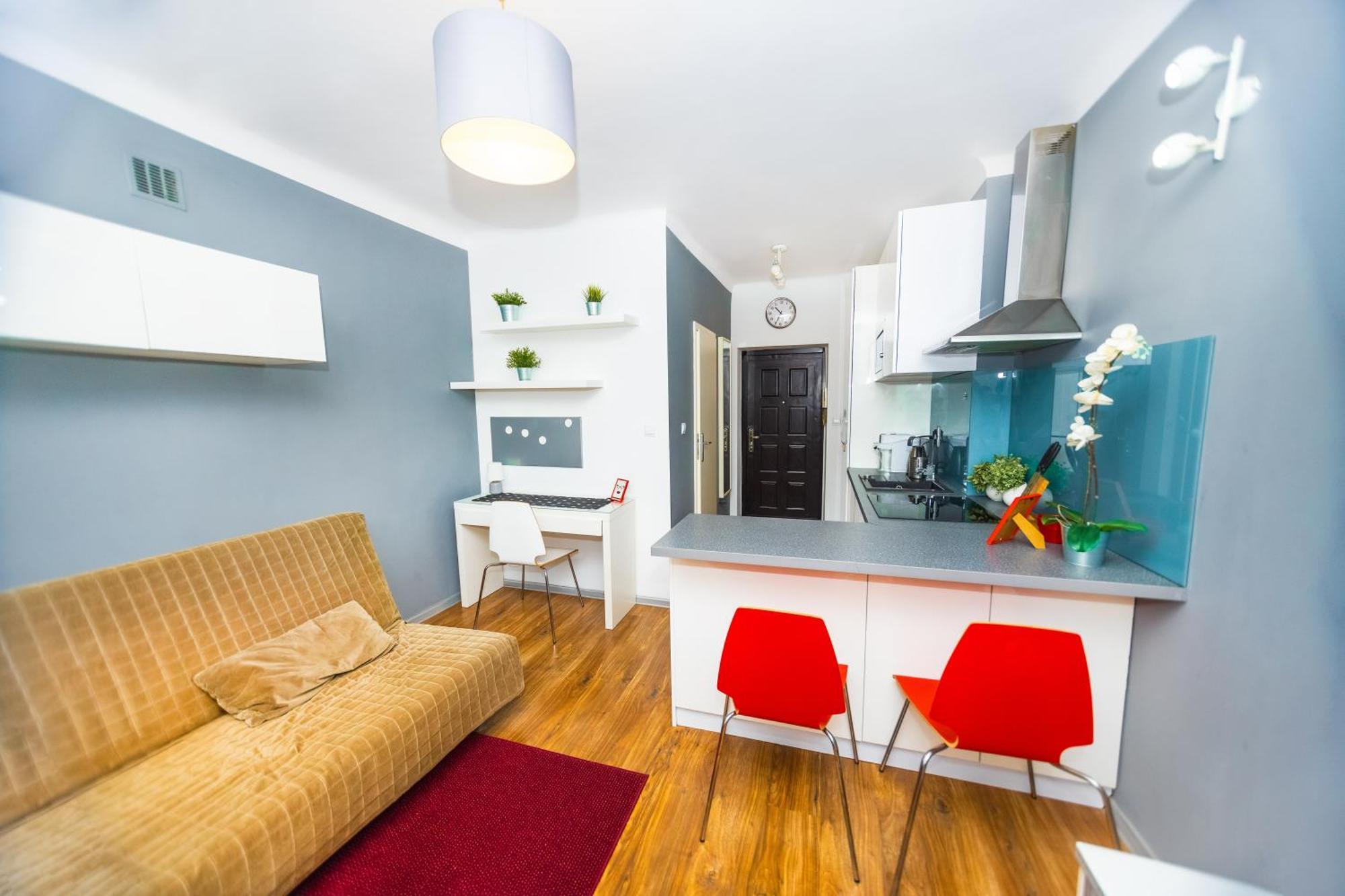 Apartment Cozy Next To The Metro And Center